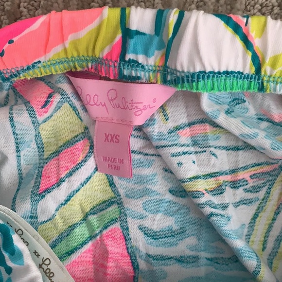 Lilly Pulitzer Ritz Romper YGR size XXS - Picture 2 of 2